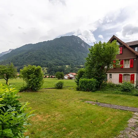 Jungfrau-view Apartment, Terrace & Free Parking Wilderswil