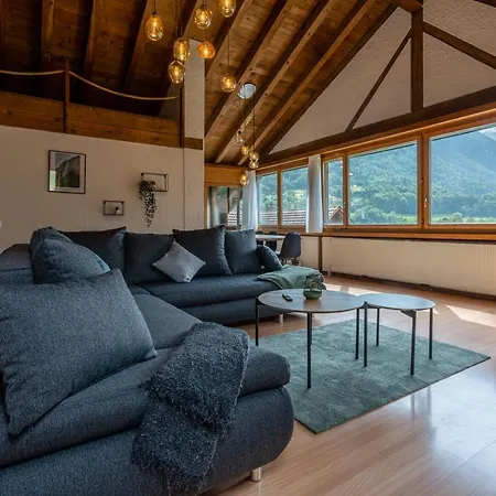 Jungfrau-view Apartment, Terrace & Free Parking 빌더스빌