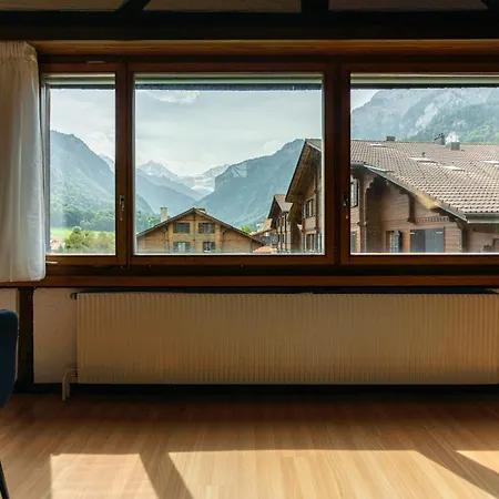 아파트 Jungfrau-view Apartment, Terrace & Free Parking 빌더스빌