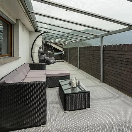 Jungfrau-view Apartment, Terrace & Free Parking アパート ヴィルダースヴィル